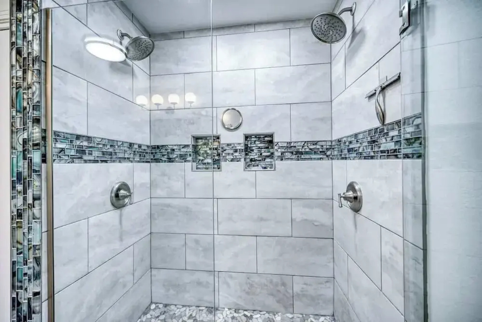 Luxury Lakefront Oasis With Boat Dock-firepit