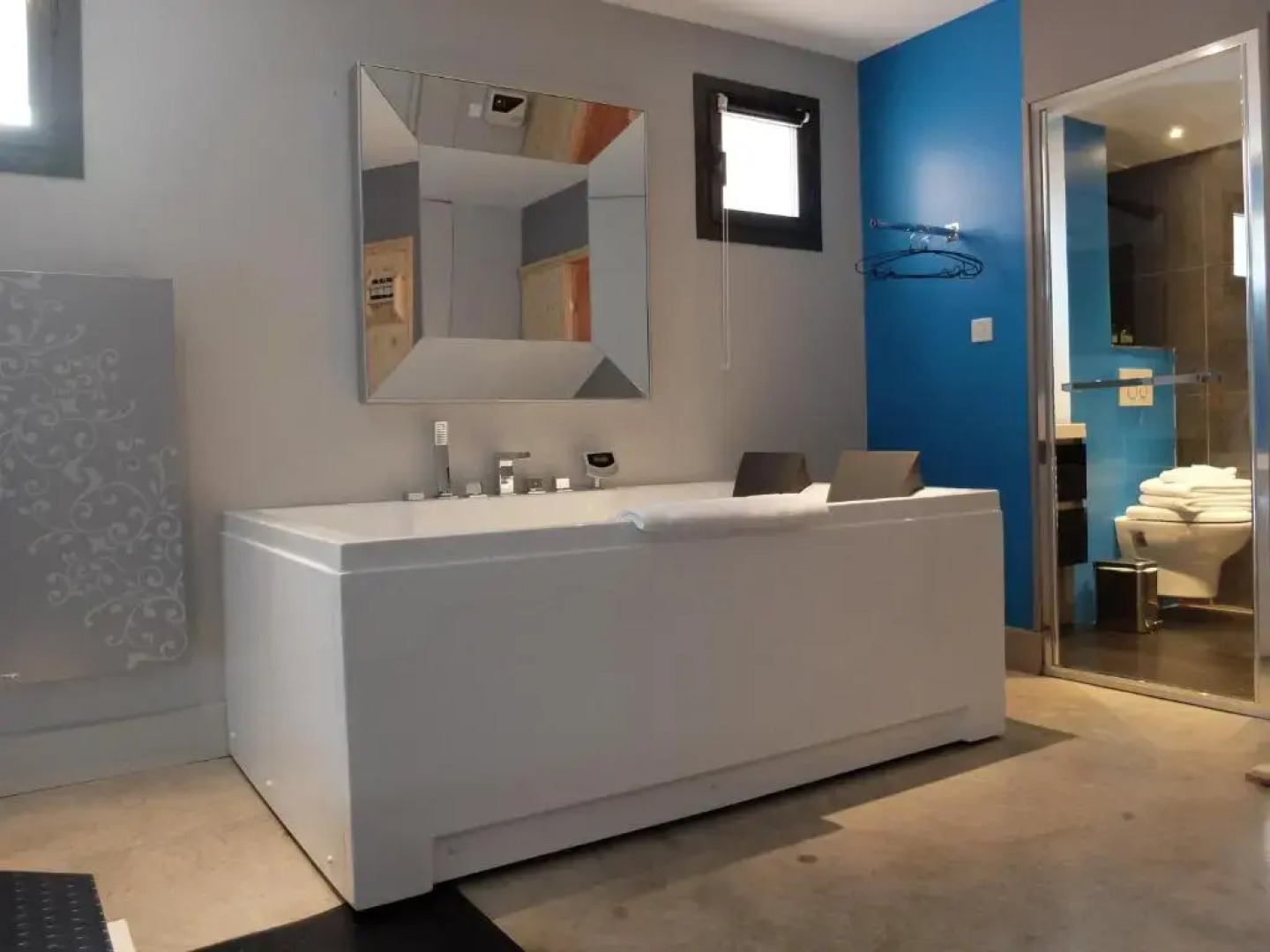 Be Loft B&B Pool & Spa