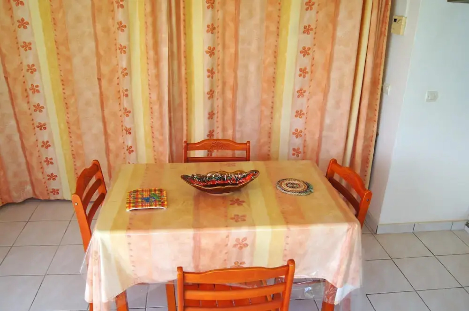 Apartment with One Bedroom in Le Moule, with Enclosed Garden And Wifi - 3 Km From the Beach