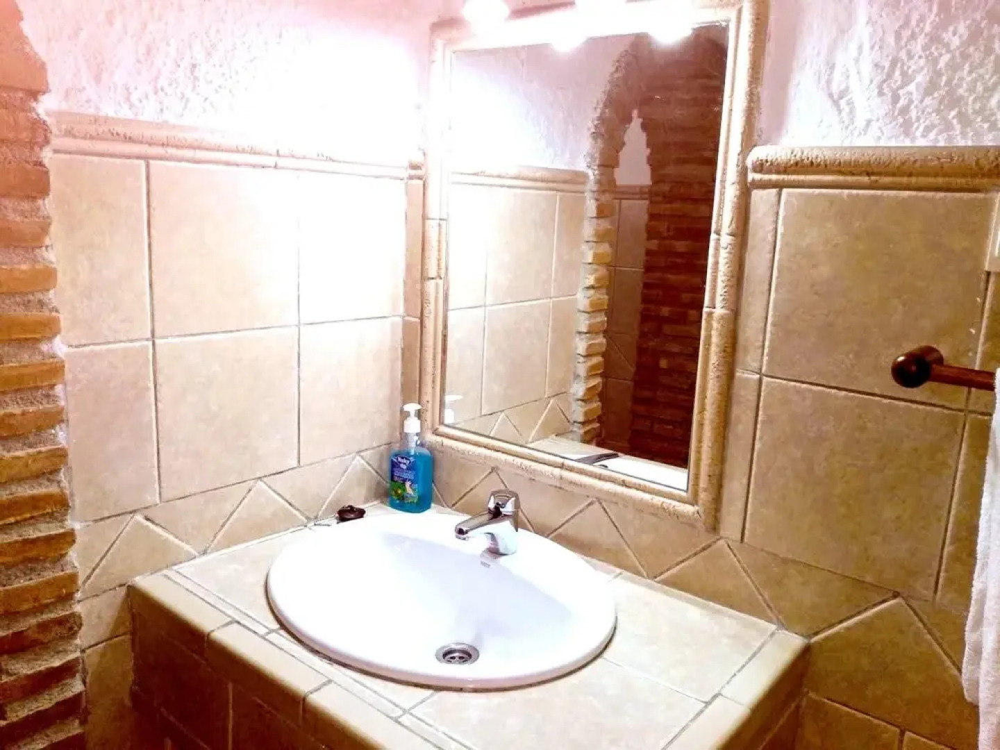 House With 4 Bedrooms in Cortes y Graena, With Wonderful Mountain View - 89 km From the Slopes