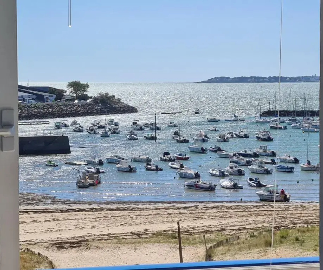 Nina STUDIO 5 PLACES AVEC VUE SUR LA BAIE AU PIED DES COMMERCES