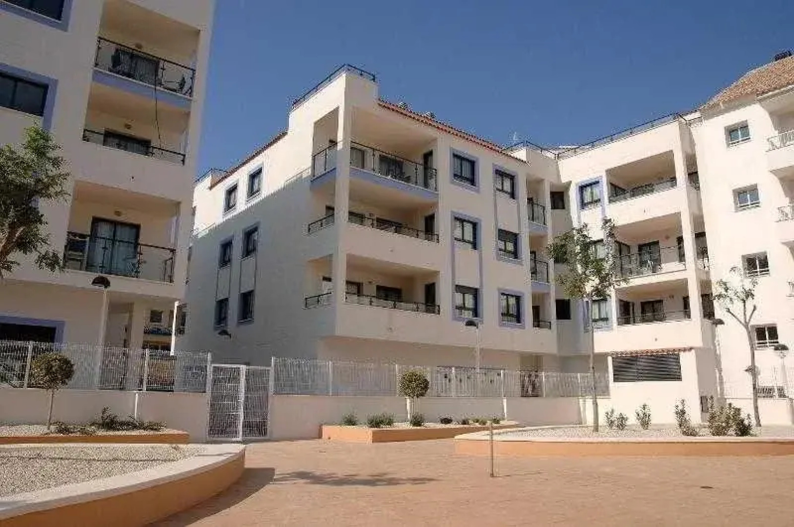 Apartamentos Calamora