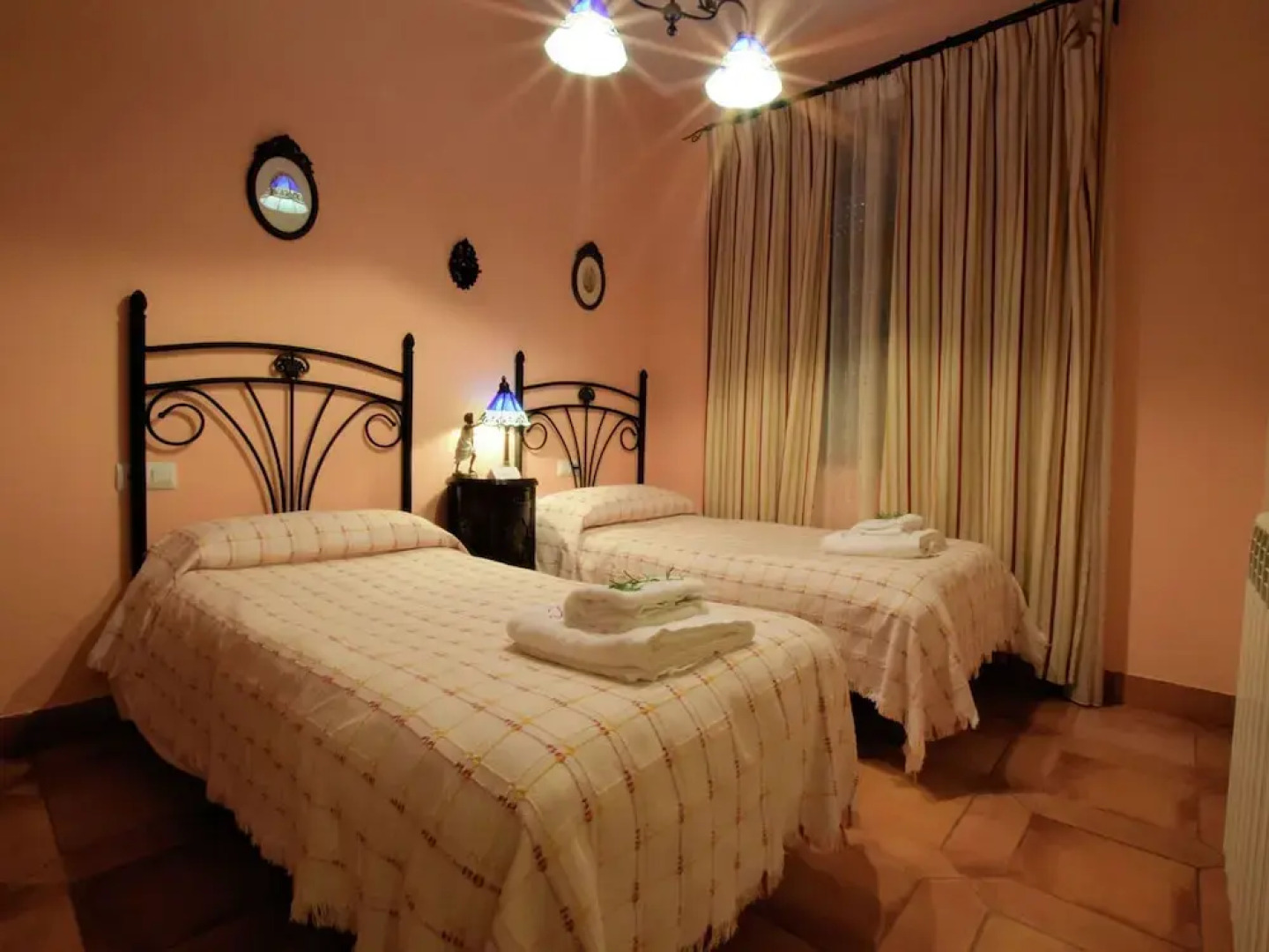 Rustic House With Swimming Pool, Beautifully Situated in Priego de Còrdoba