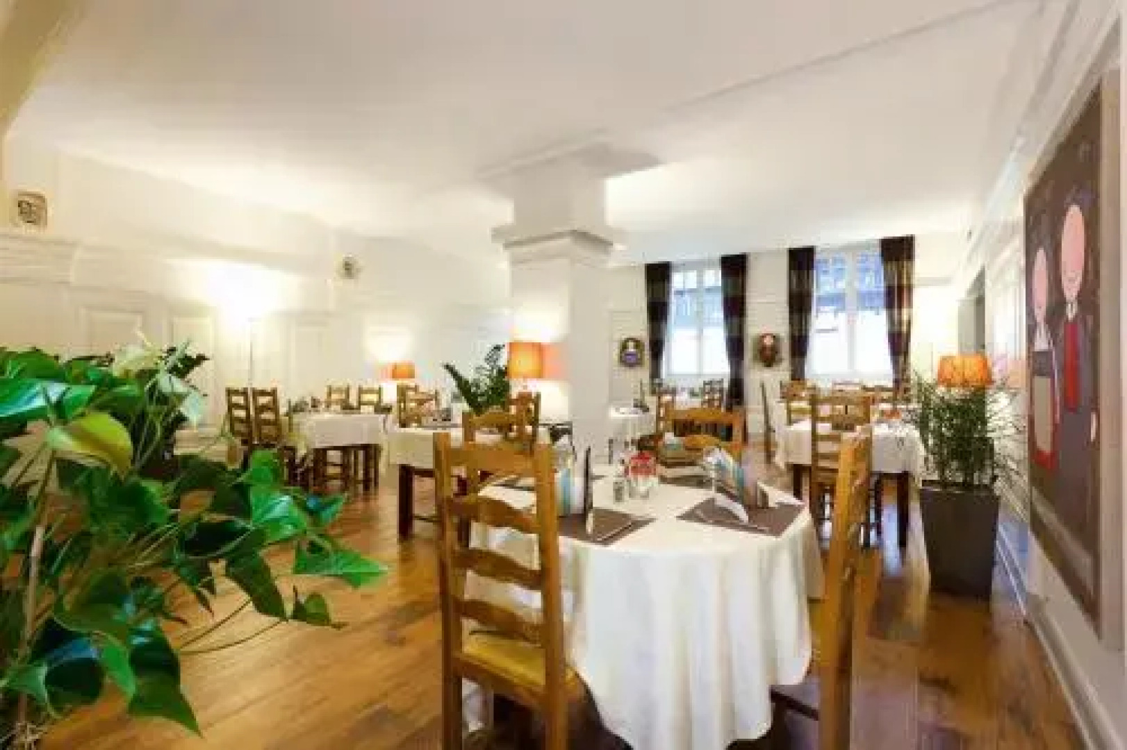 Hôtel Restaurant La Cigogne