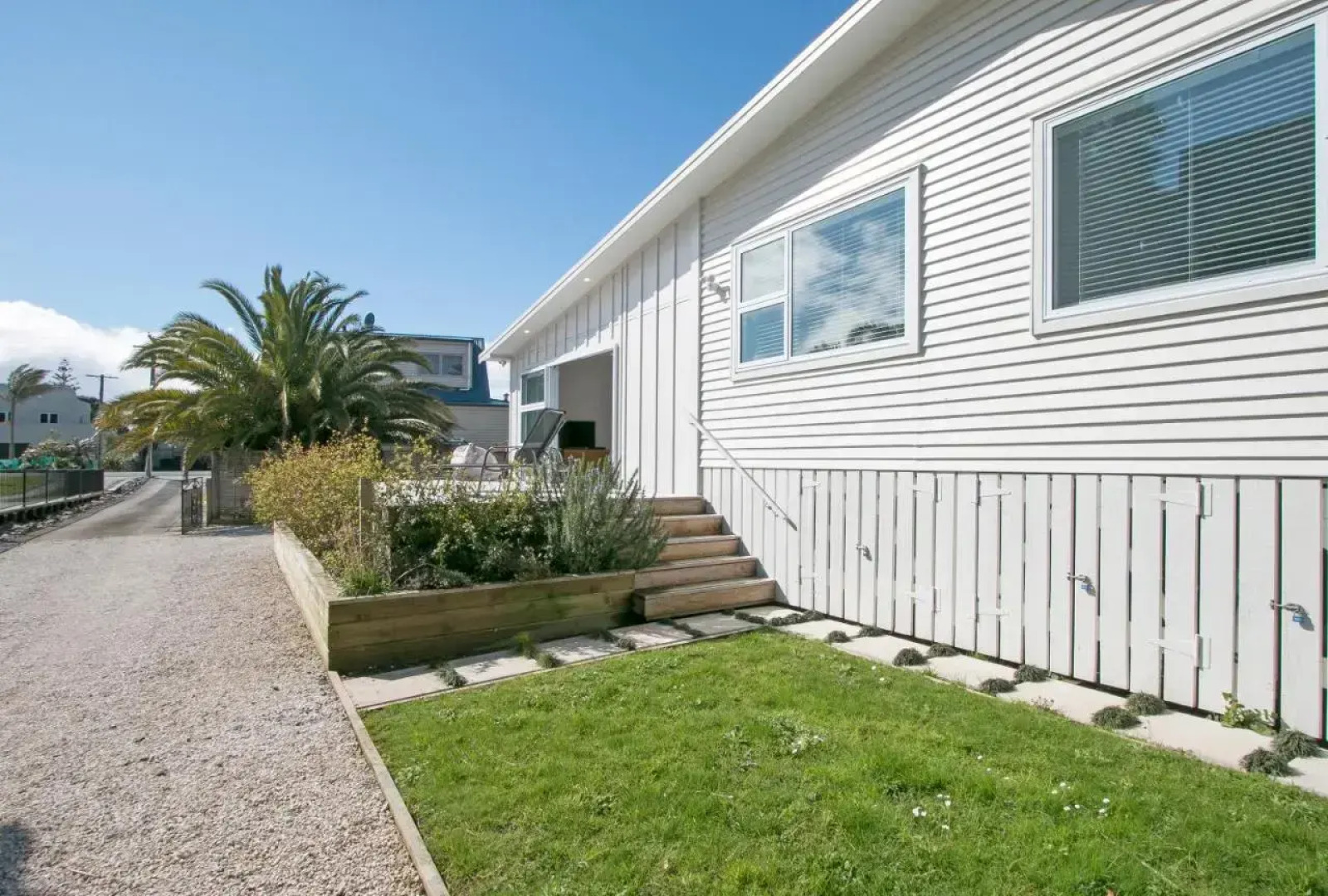 The Waihi Beach House - Waihi Beach Holiday Home