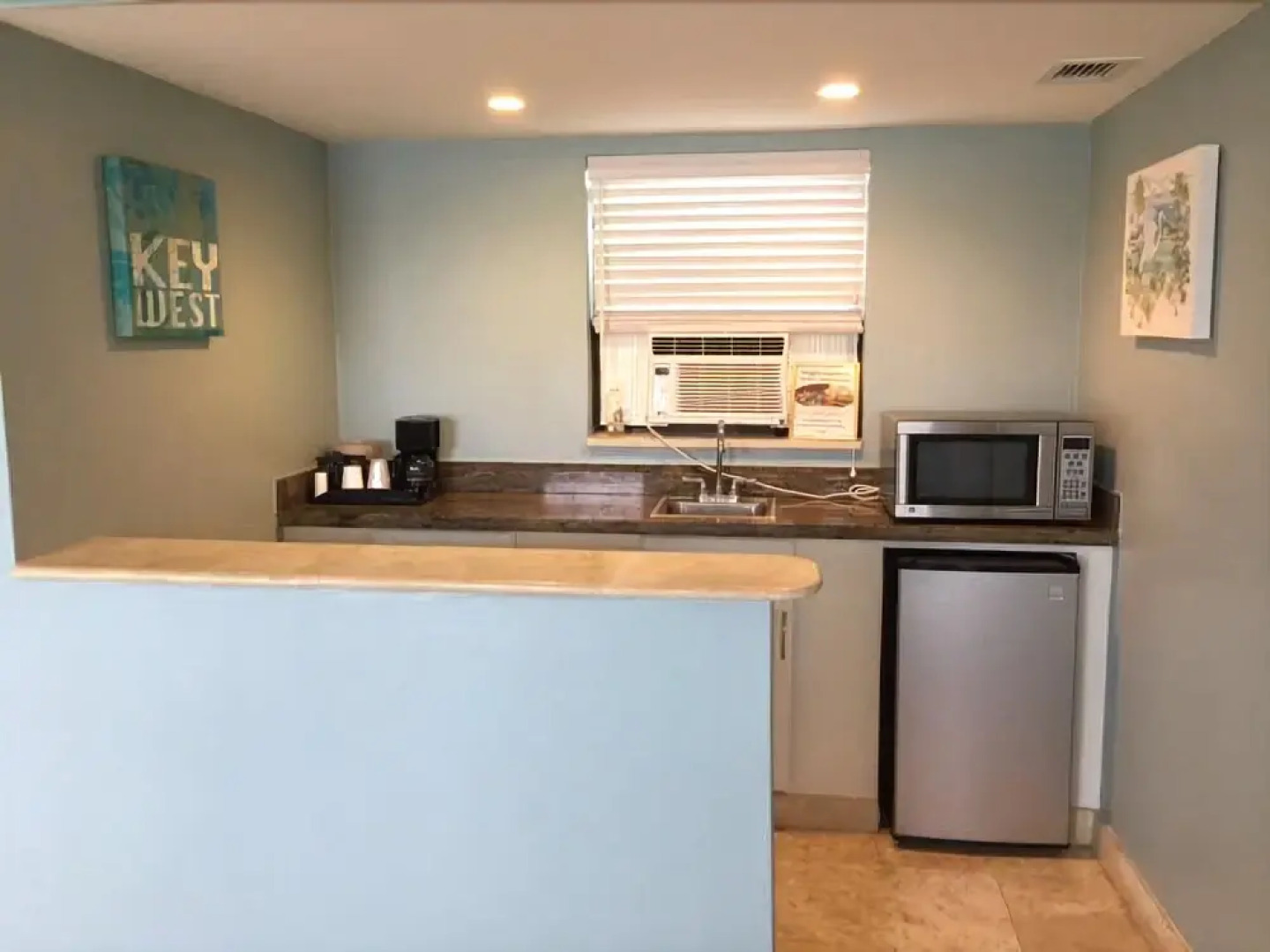 Smuggler's Cove Resort and Marina