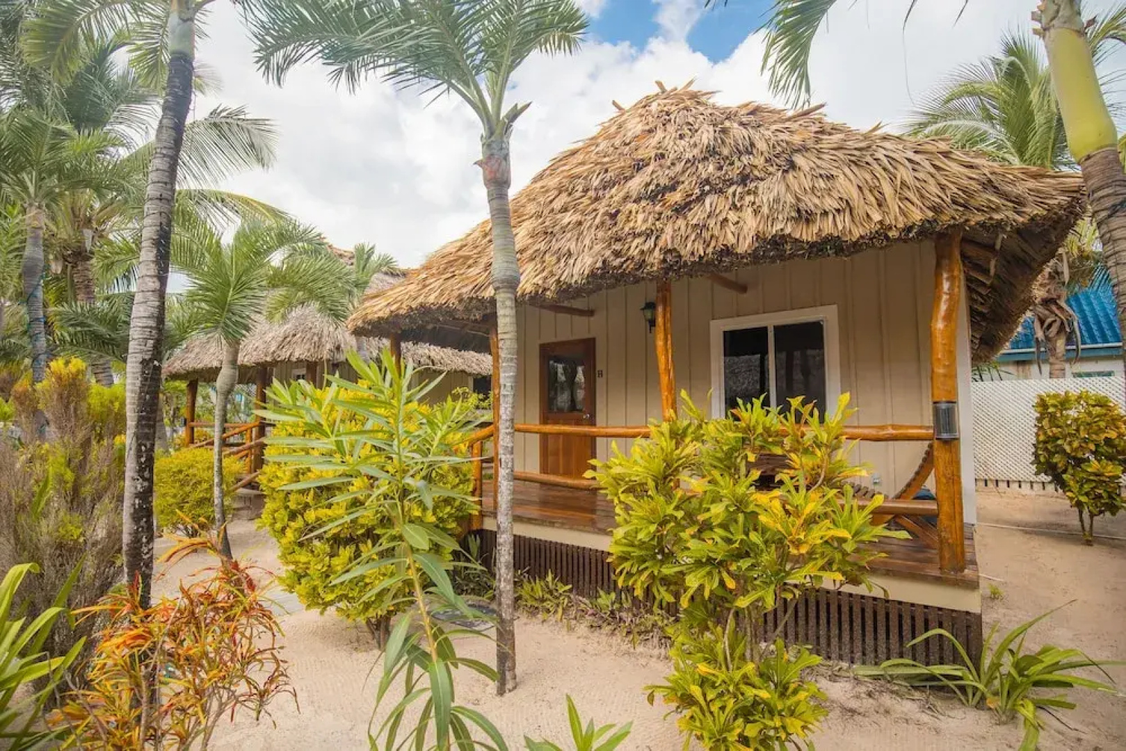 Turtle Cove Upper Floor Beachfront Condo