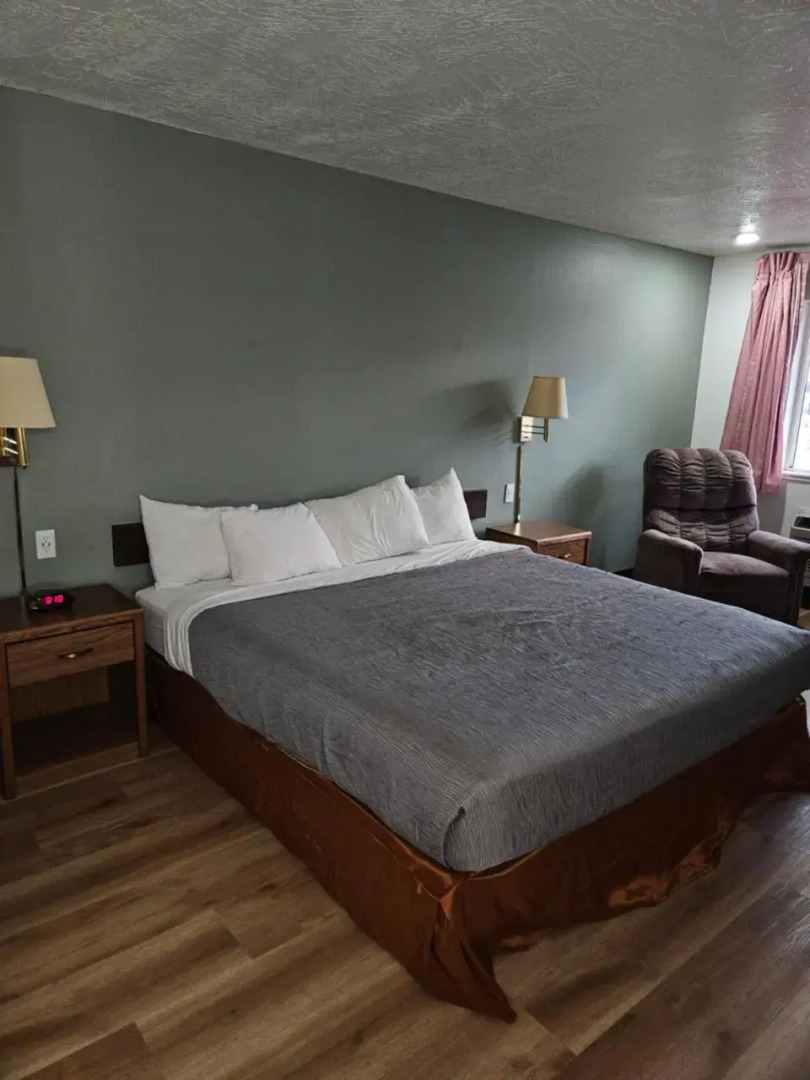 Super 8 Motel - Beaver