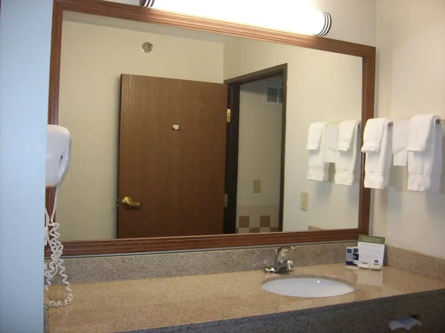 AmericInn by Wyndham Thief River Falls