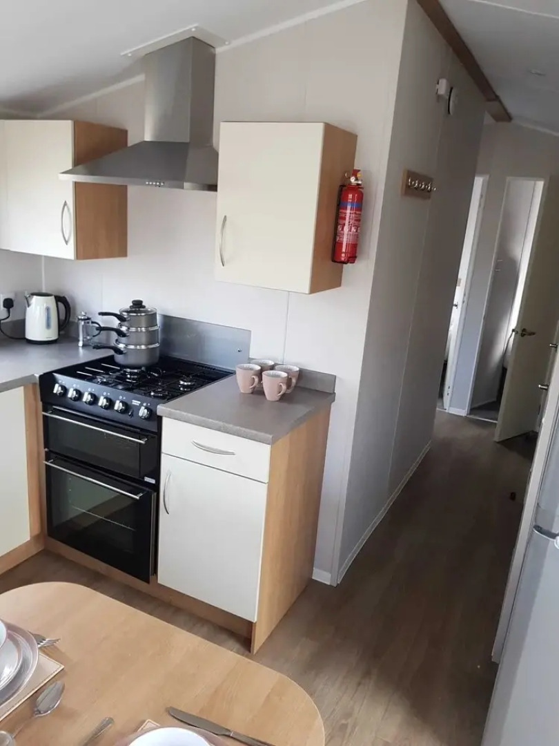 8 Berth Pet Friendly New Caravan in Towyn, Wales
