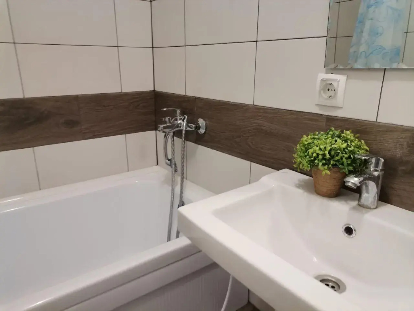 Апартаменты на улице Мельникайте 83