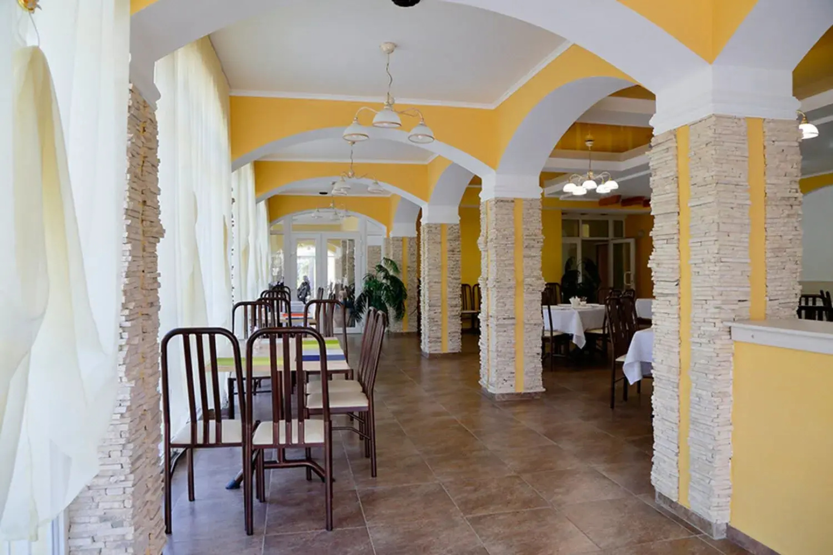 Hotel Aurora Plus