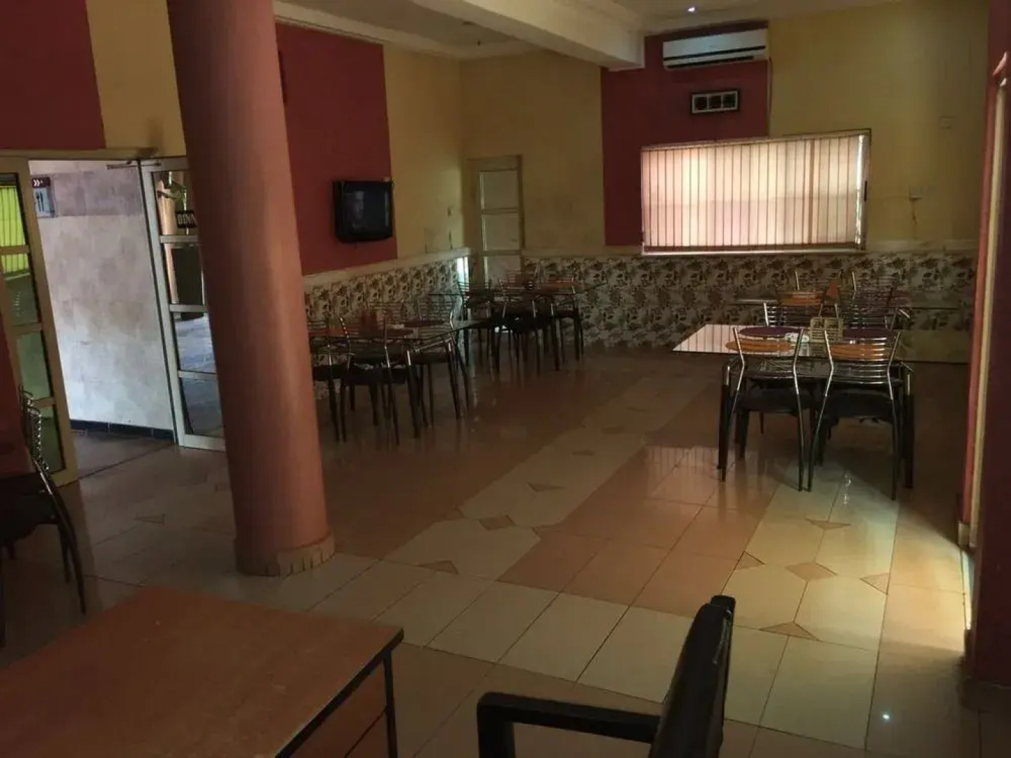 Golphins Suites and Hotels