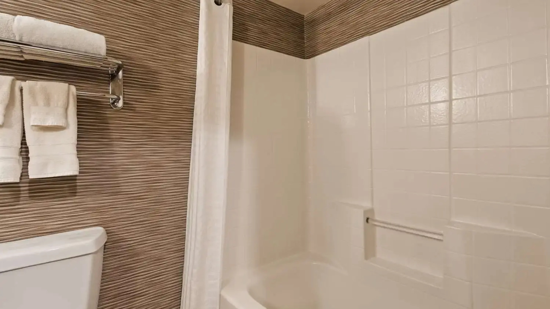 Best Western Plus Rama Inn