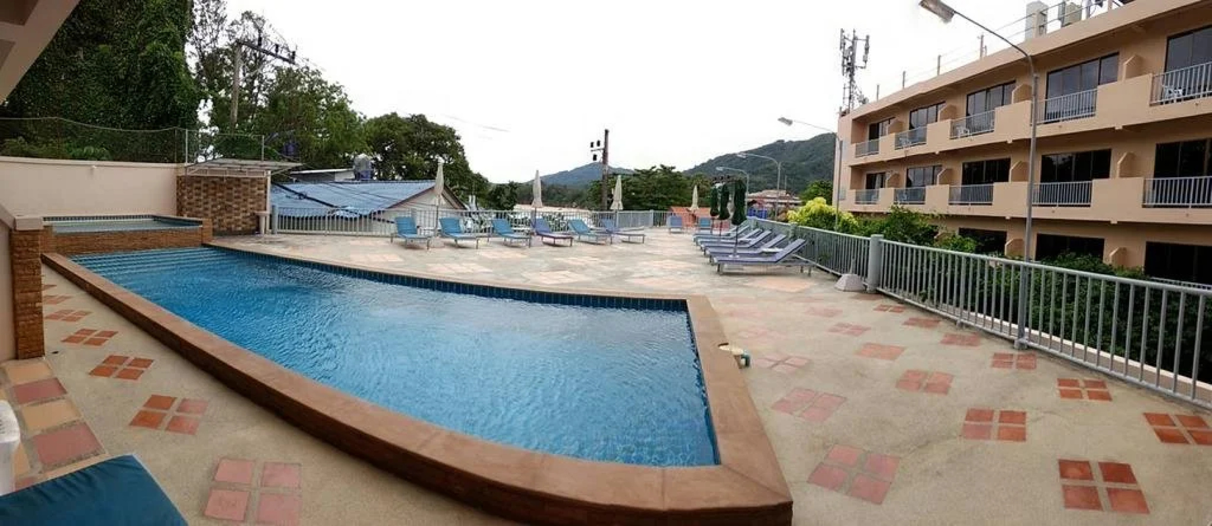 Kata Sun Beach Hotel