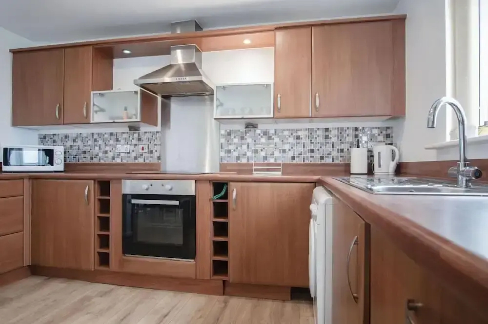 Beach View - 2 Bedroom Apartment - Llanelli
