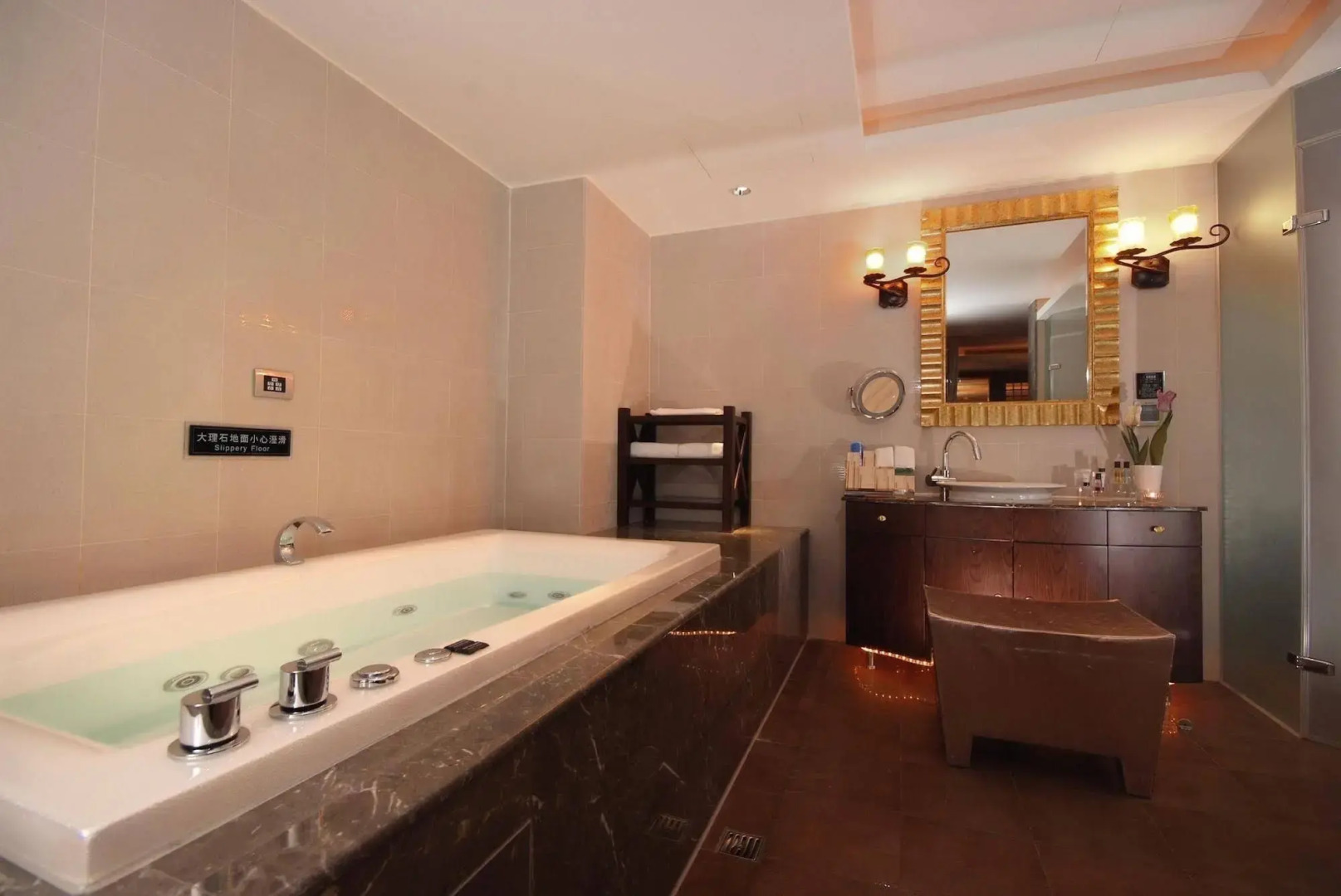 Bellezza Taipei Hotel