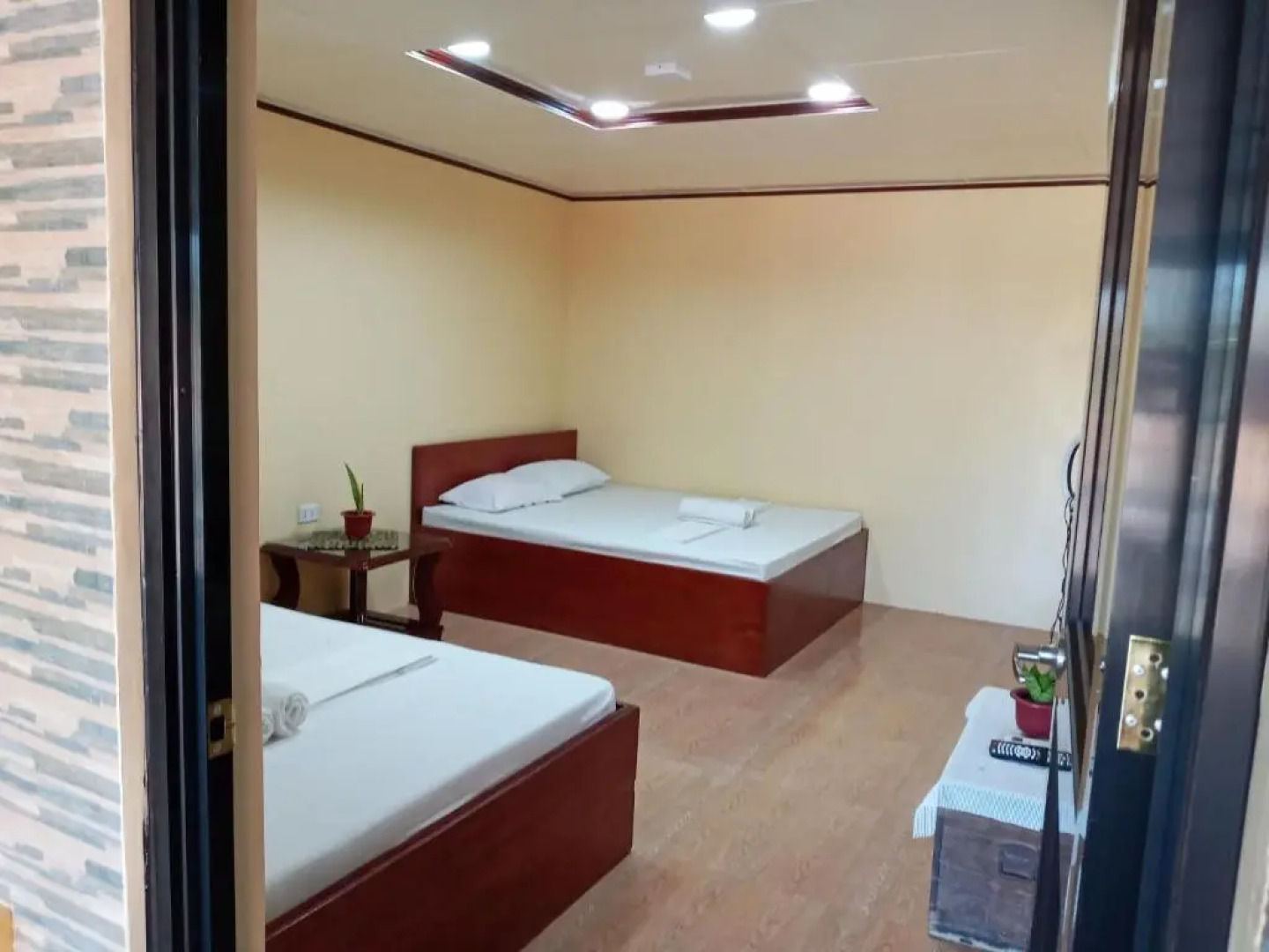 Vievan's transient house