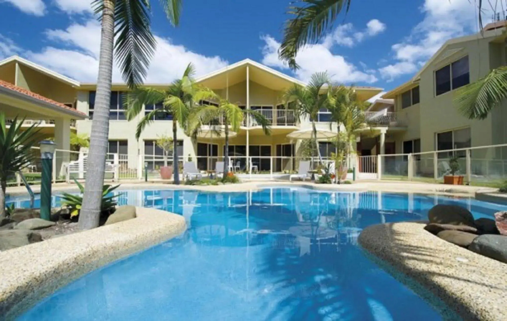 Martys @ Little Beach