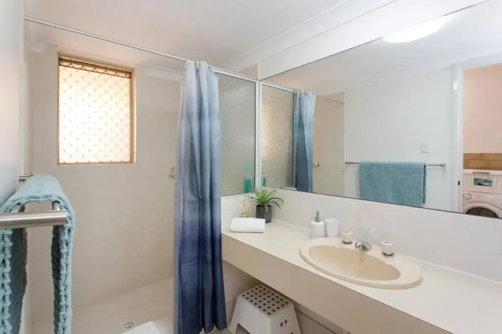 Ocean View Beach House Pet Friendly