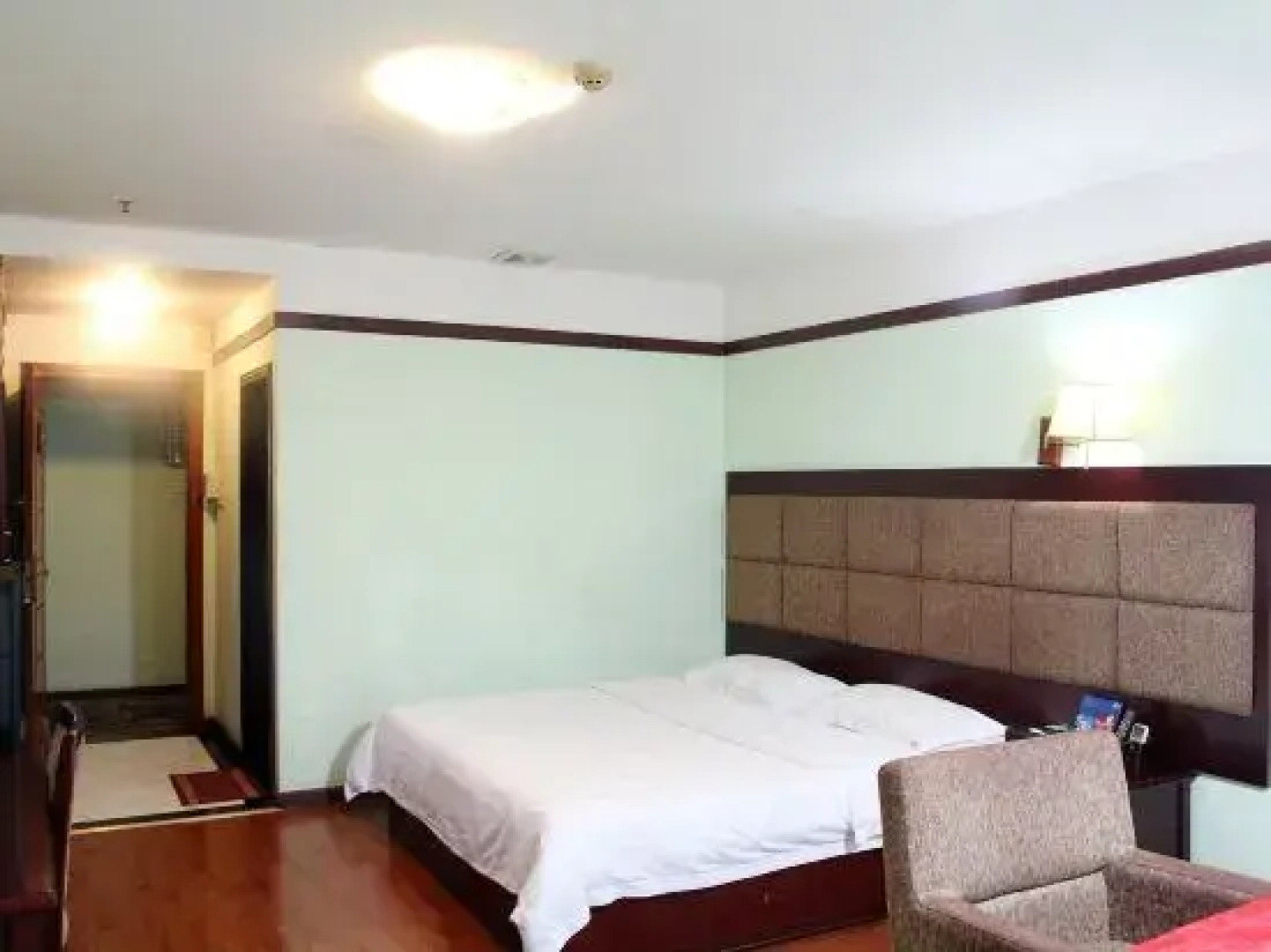 Xingji Business Hotel West Sun Wen Road Pedestrian Street