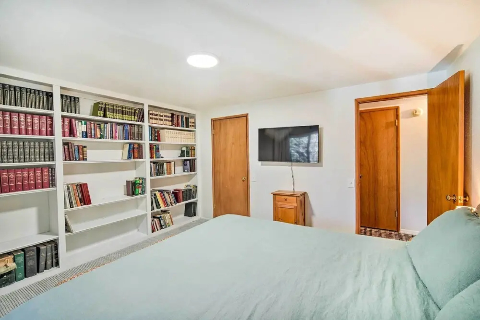 Stunning Getaway in Lake Arrowhead!