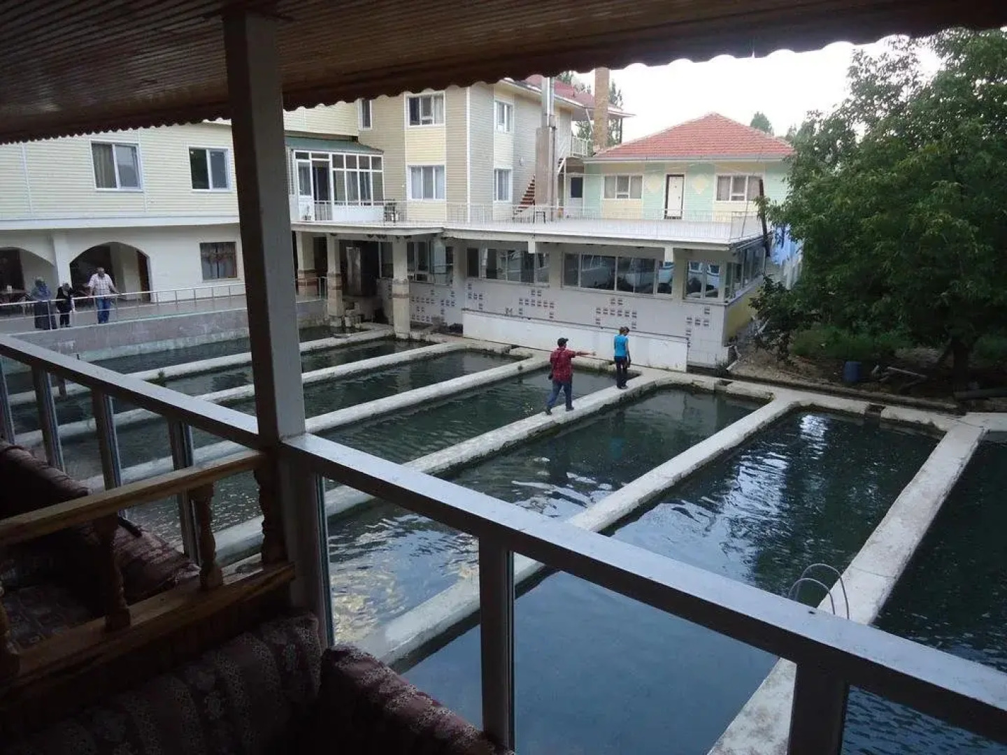 Alanlar Alabalik ve Otel