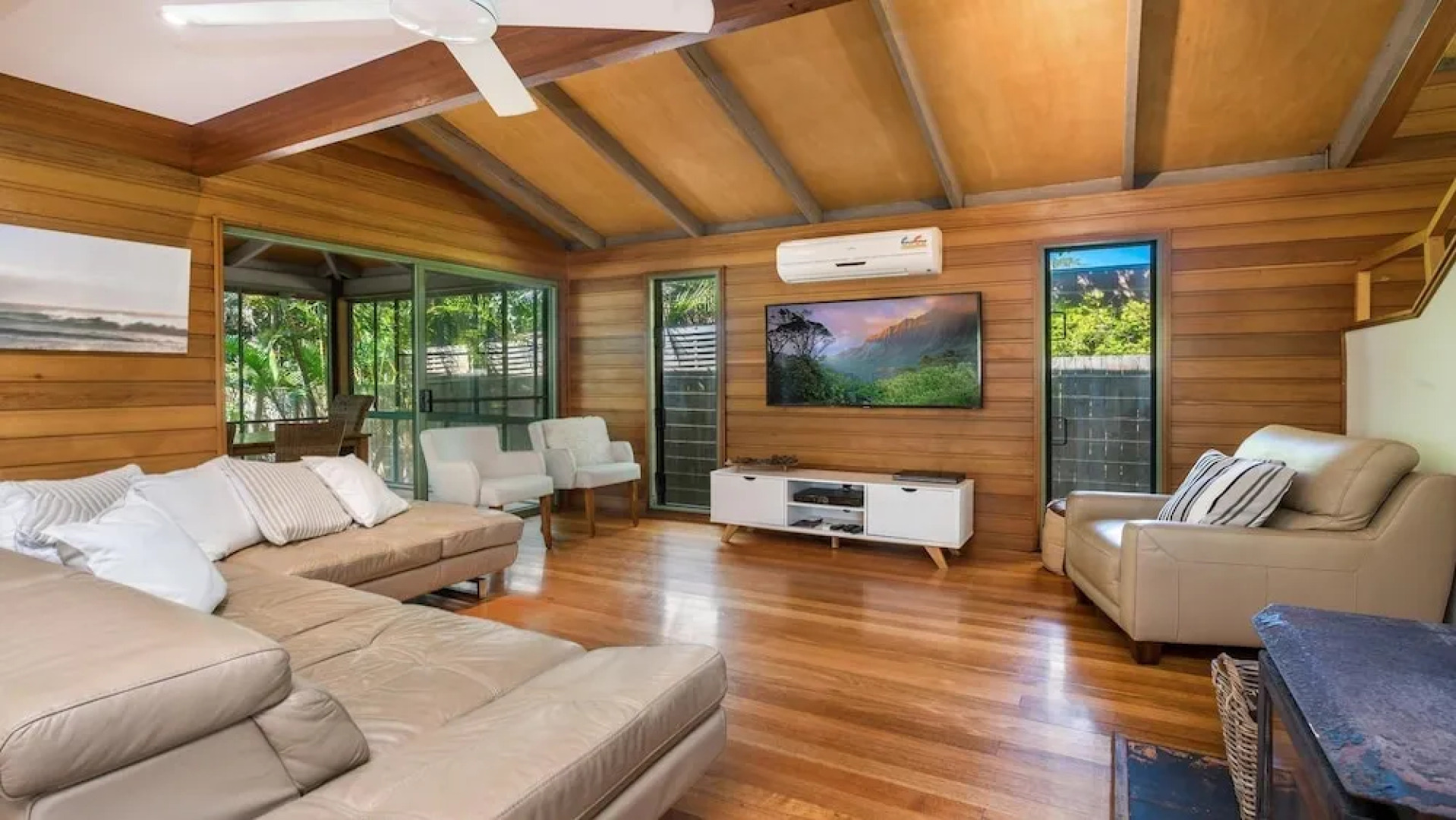 Kintamaya On The Beach