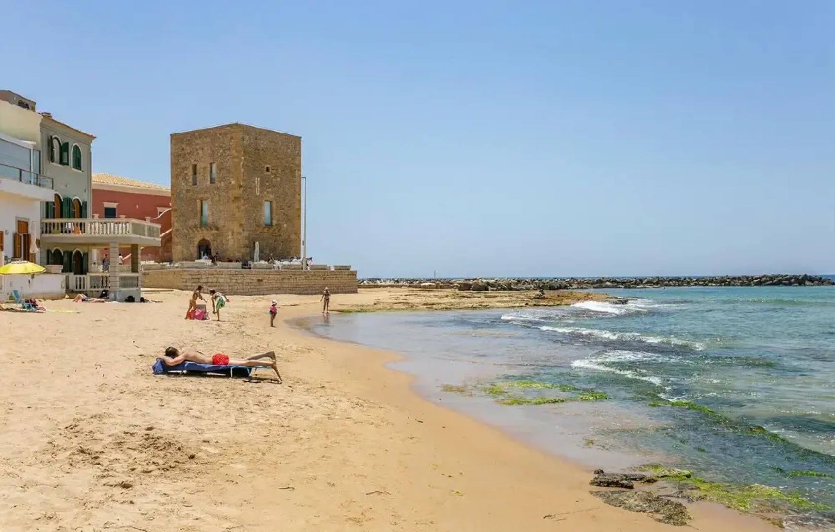 Amazing Home in Butera With Jacuzzi, Wifi and Private Swimming Pool