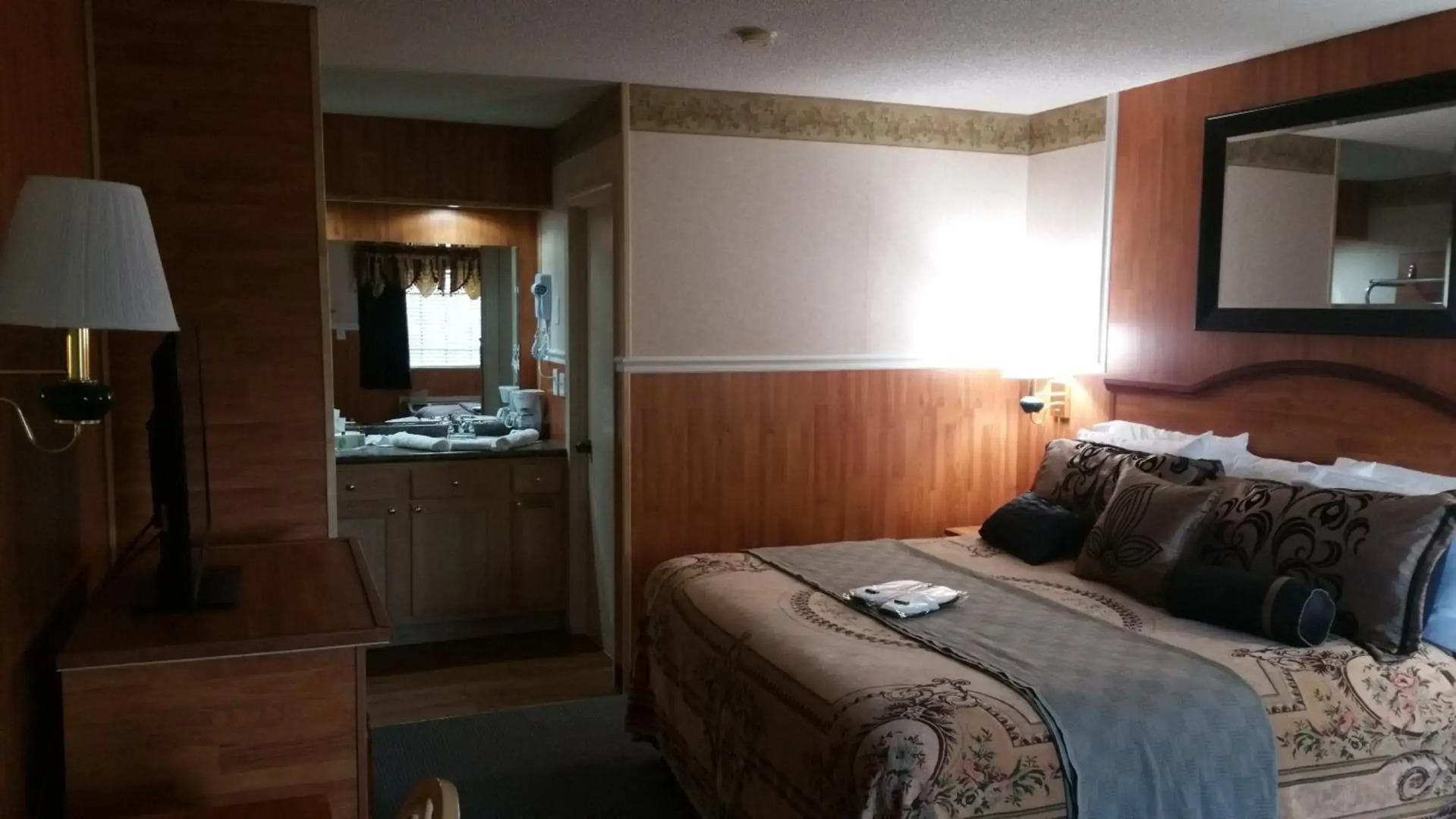 Hallmarc Inn & Suites of West Memphis
