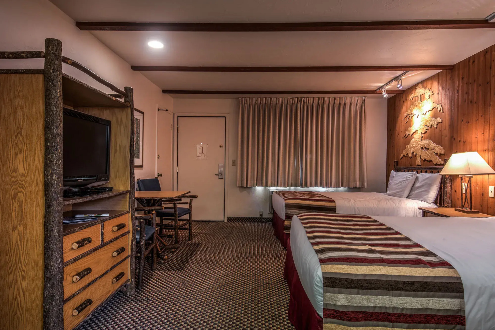 Lakeside Inn and Casino