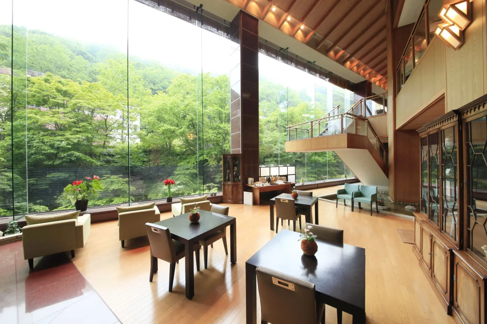 Ryotei Hanayura Ryokan