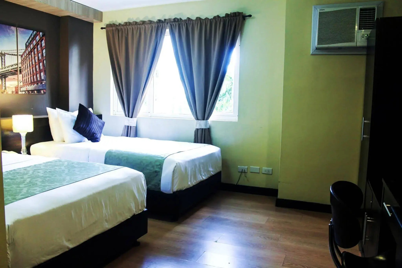 The Studio 18 Residences