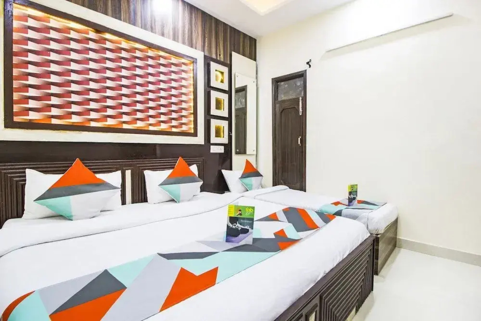 FabExpress Royal Residency Suites