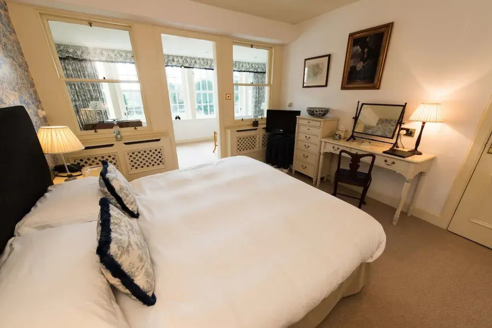 Cavens Country House Hotel