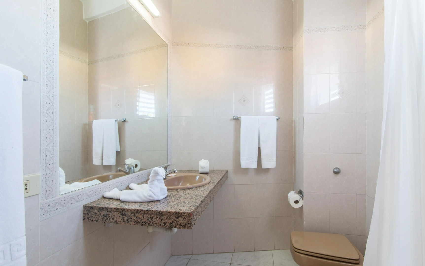 Apartamentos La Carabela