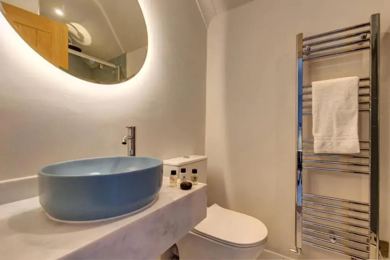 The Railway Hotel by Barefoot Retreats