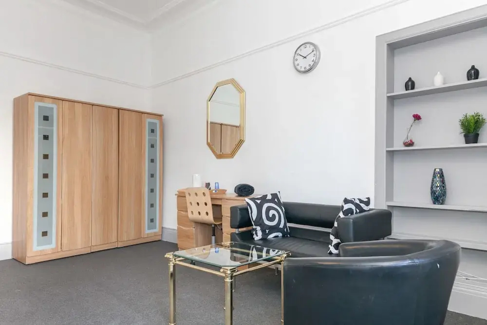 Oakshaw Guesthouse - Glasgow Airport