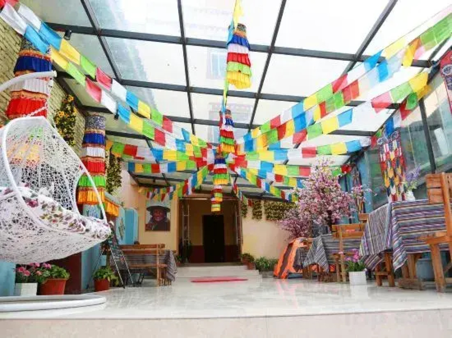 Jiuzhaigou Yangke'er Tibet-style Inn