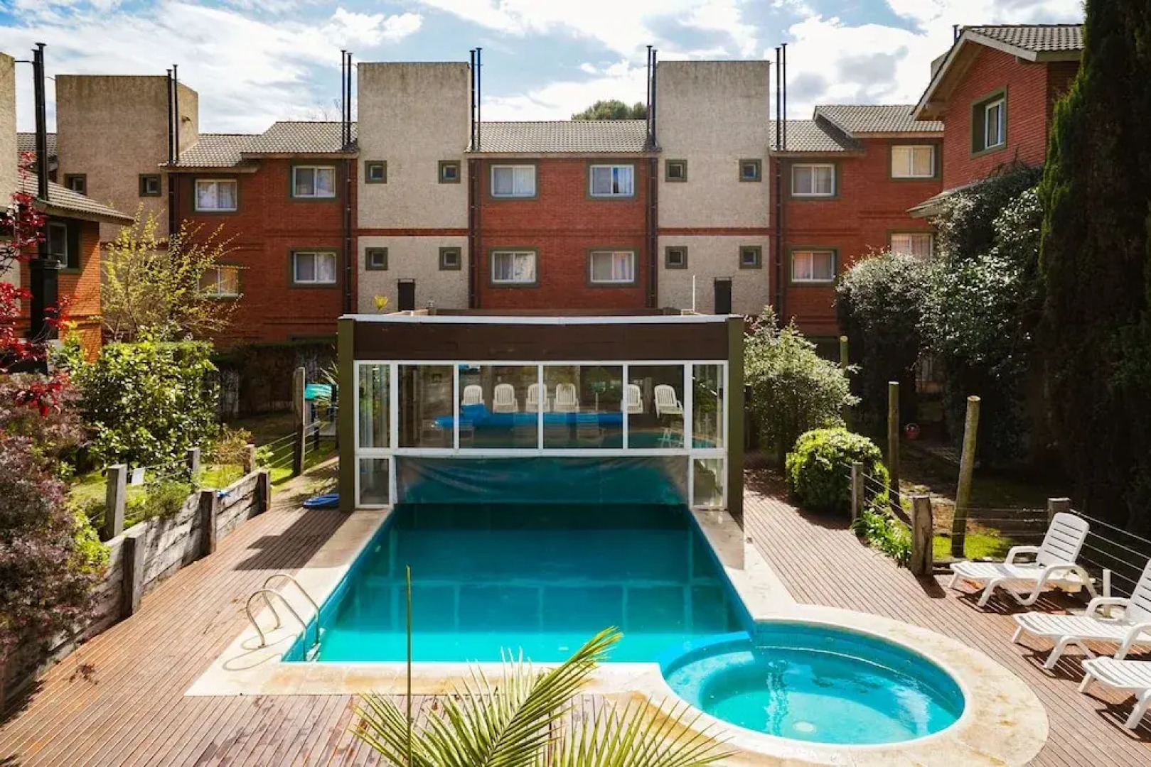 Valeria House Rental Suites