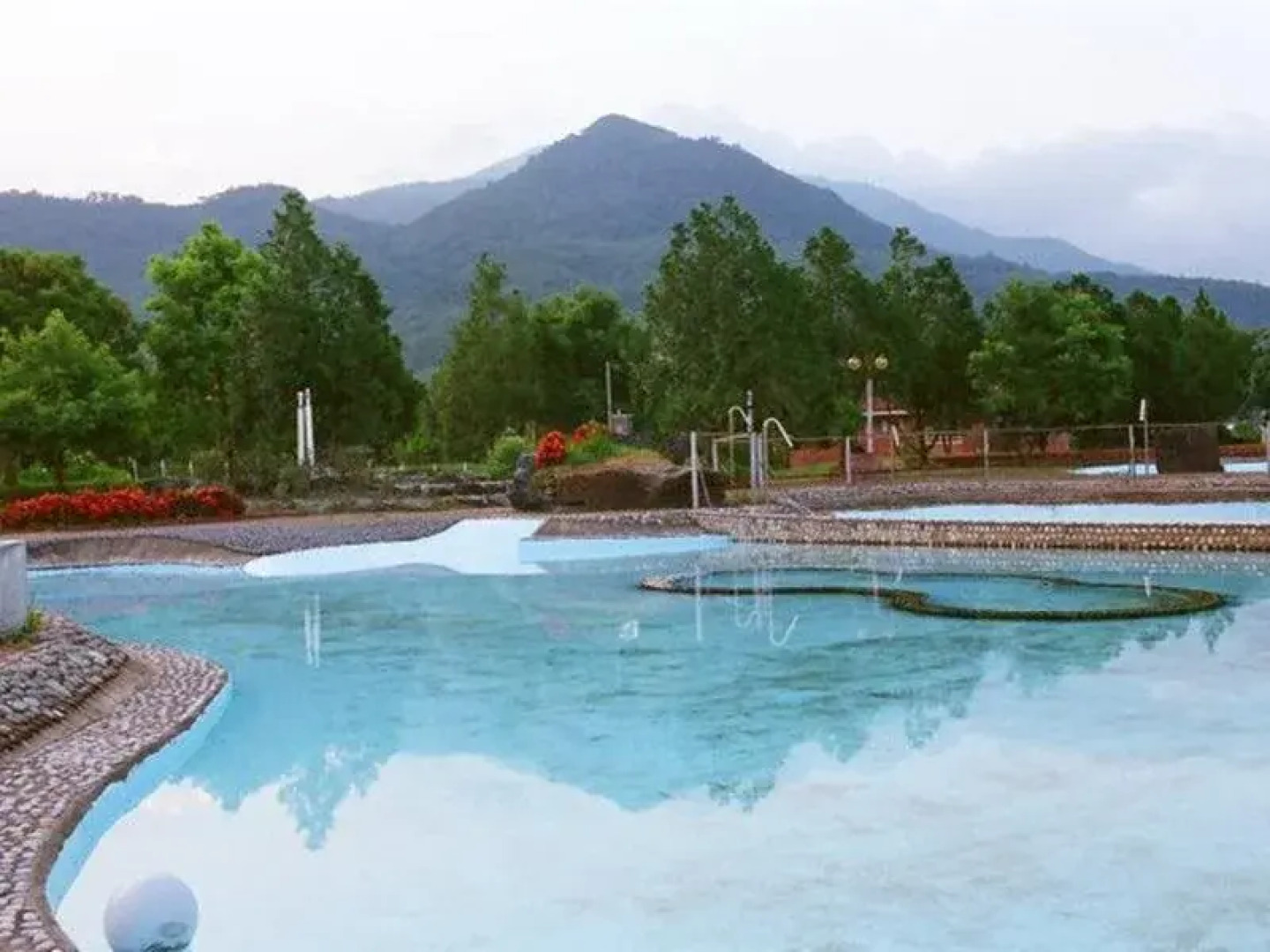 Jixiang Garden Hot Spring