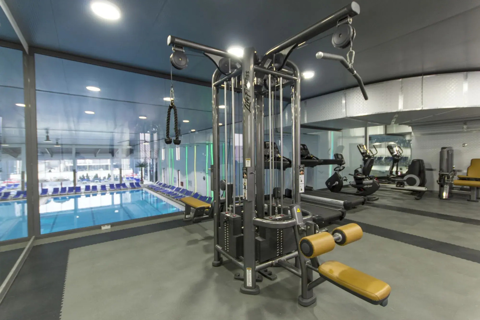 Отель Hollywoodland Wellness & Aquapark