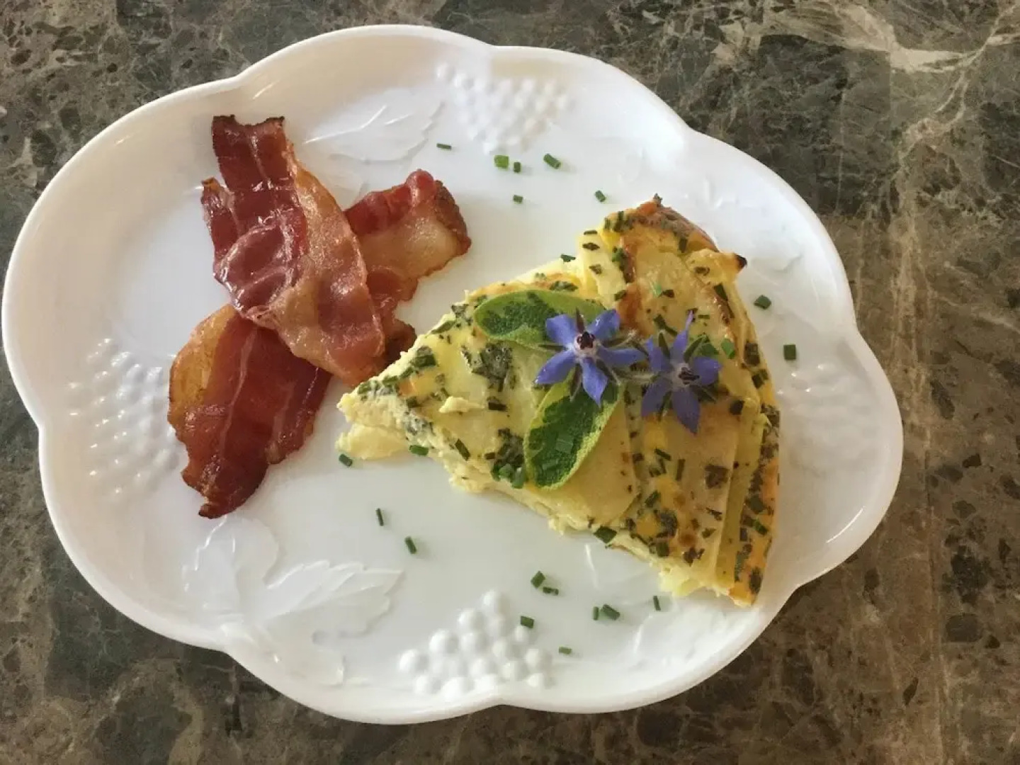 Honeysuckle Hill Inn