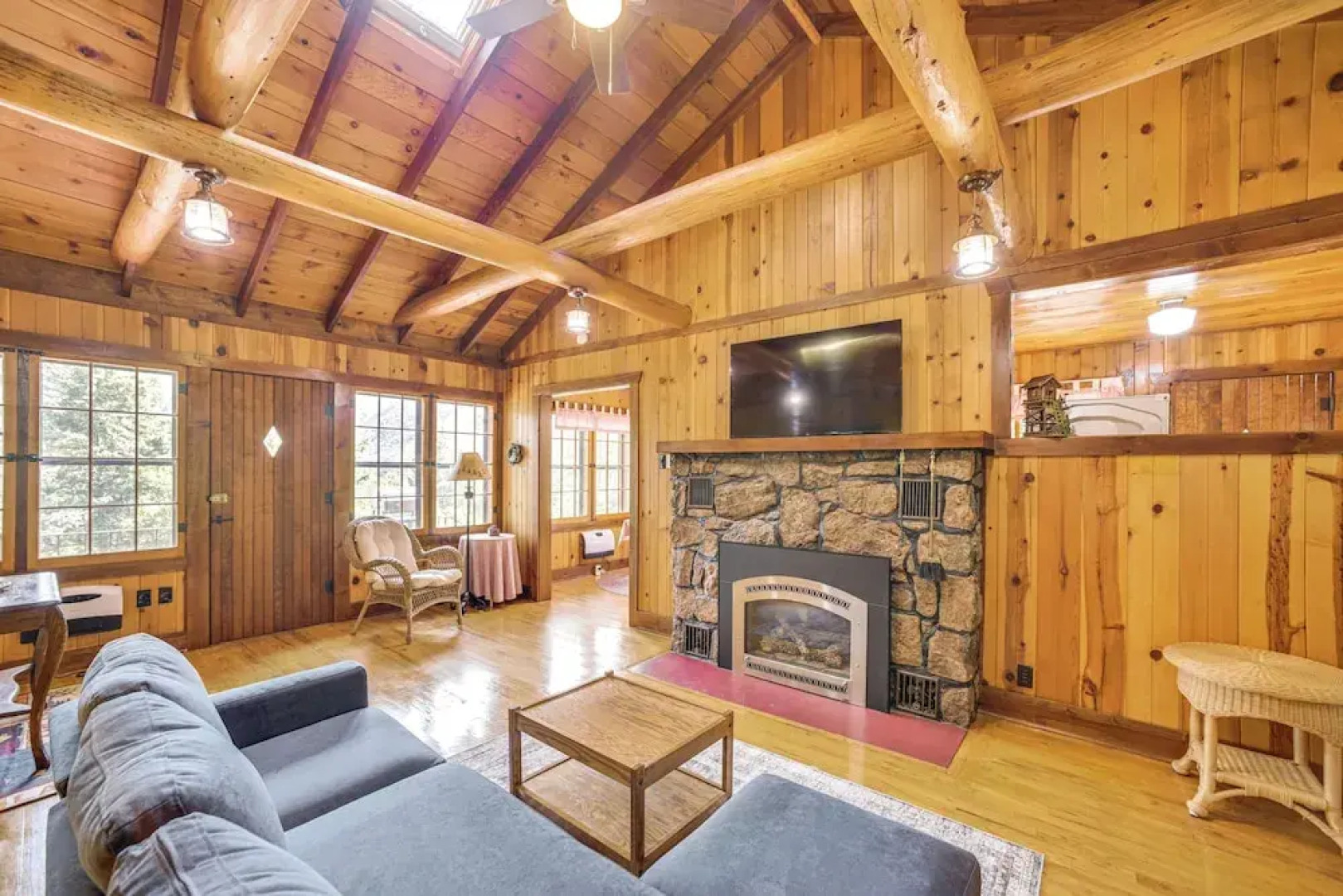 Mtn-view Cascade Cabin Near Garden of the Gods!