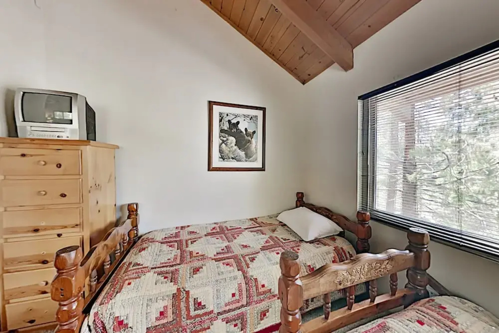 Serene : Forest Views & Wraparound Deck! 3 Bedroom Home