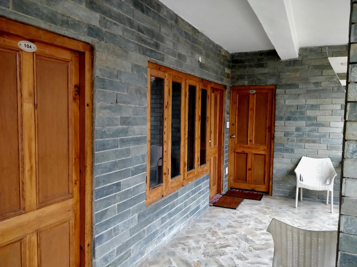 Capital O 19499 Shishamaati