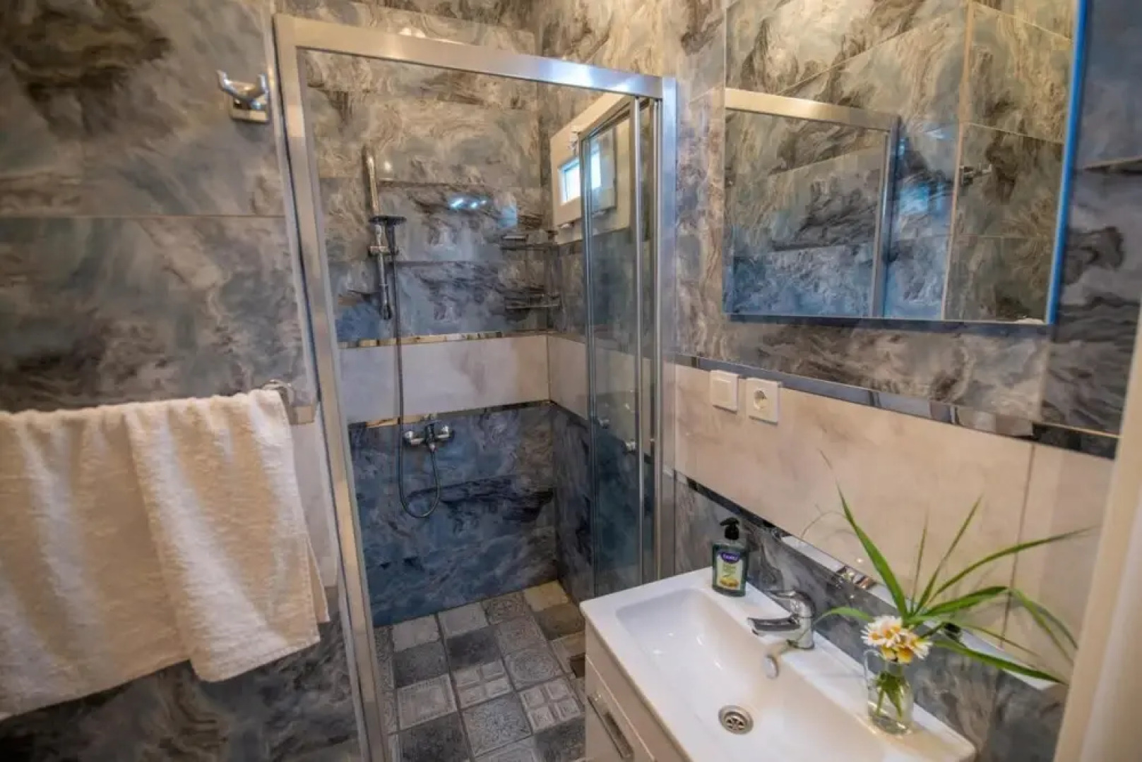 Villa Close to Inlice Beach With Pool in Fethiye