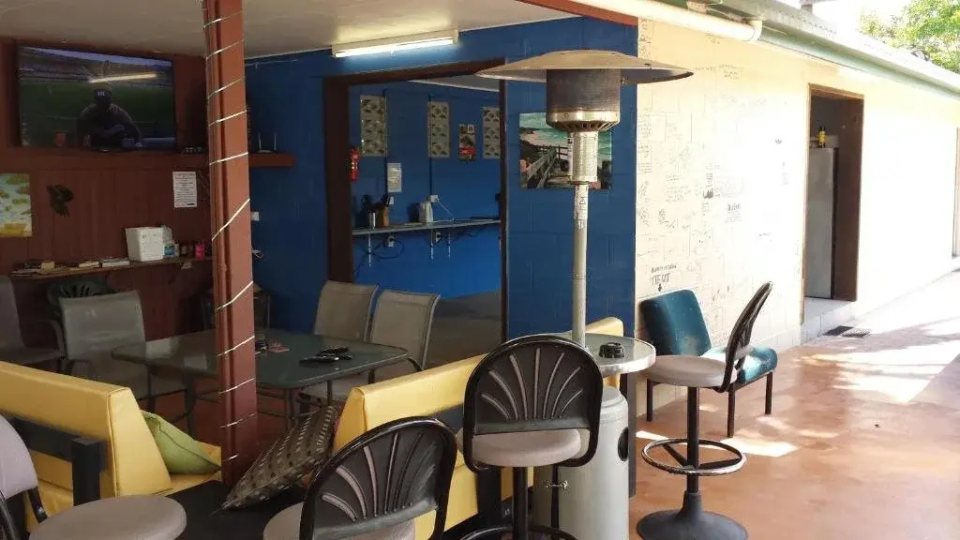 Bushchooks Travellers Village