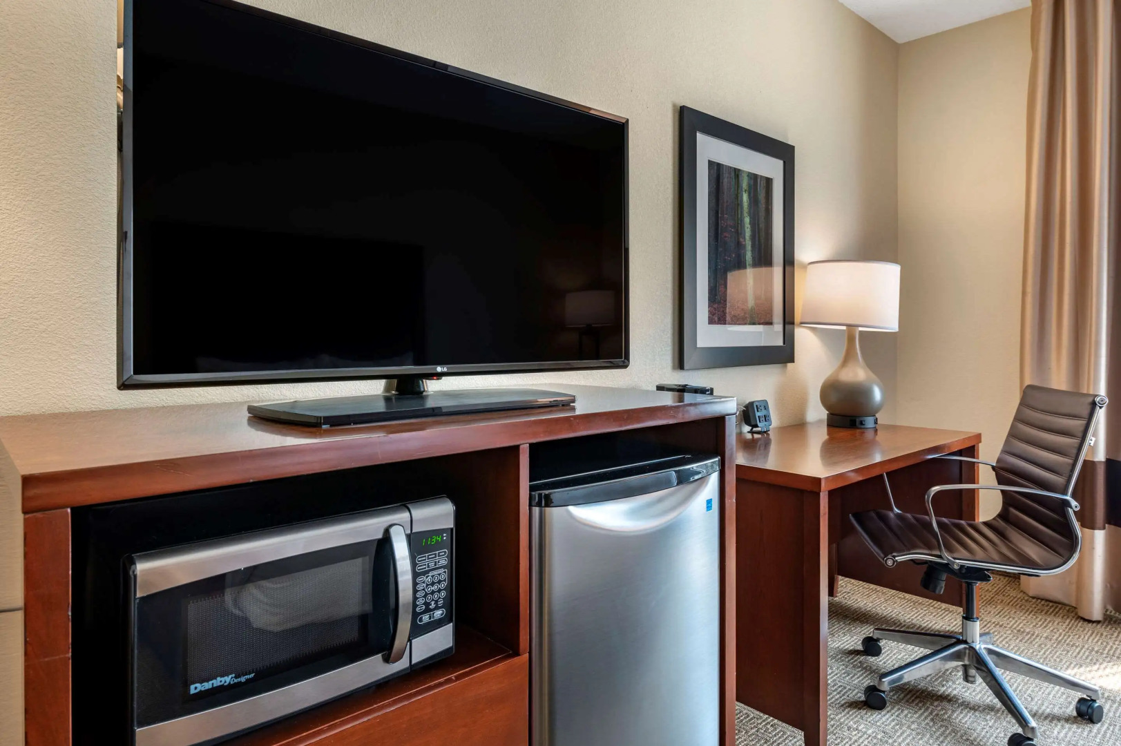 Comfort Suites Columbus West - Hilliard