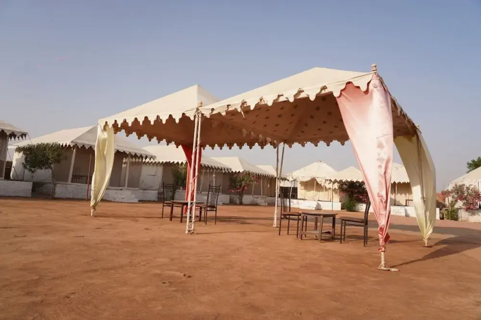 Pansari's Khuri Haveli